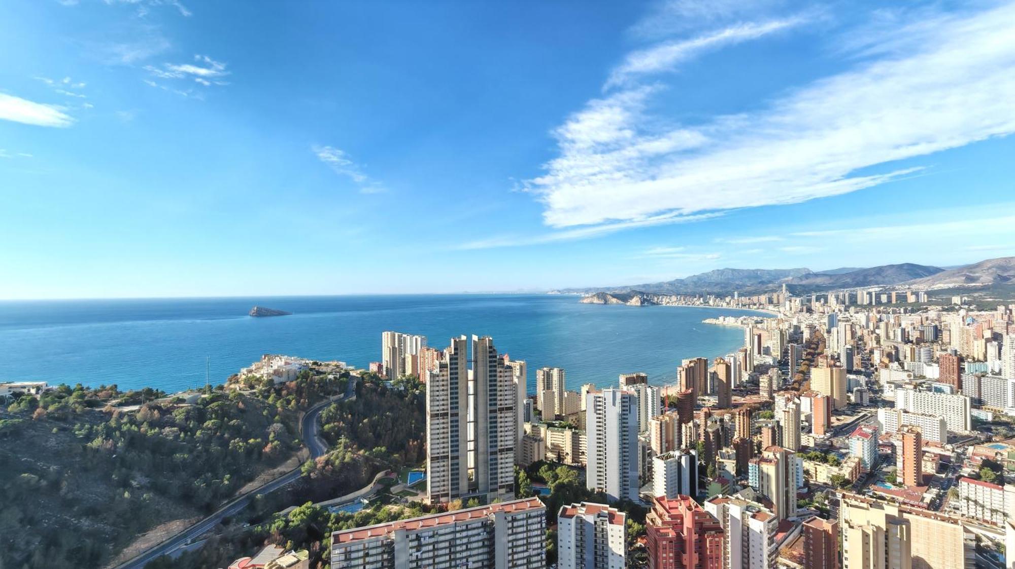 36th Floor - Highrise With Private Terrace & Amazing Sea Views Appartamento *