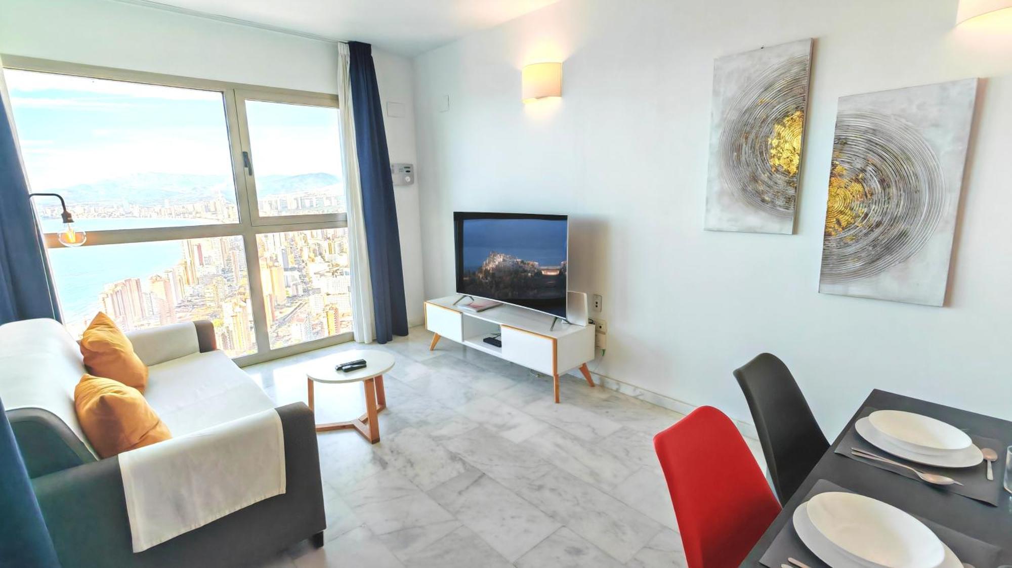 Apartment 36th Floor - Highrise With Private Terrace & Amazing Sea Views *