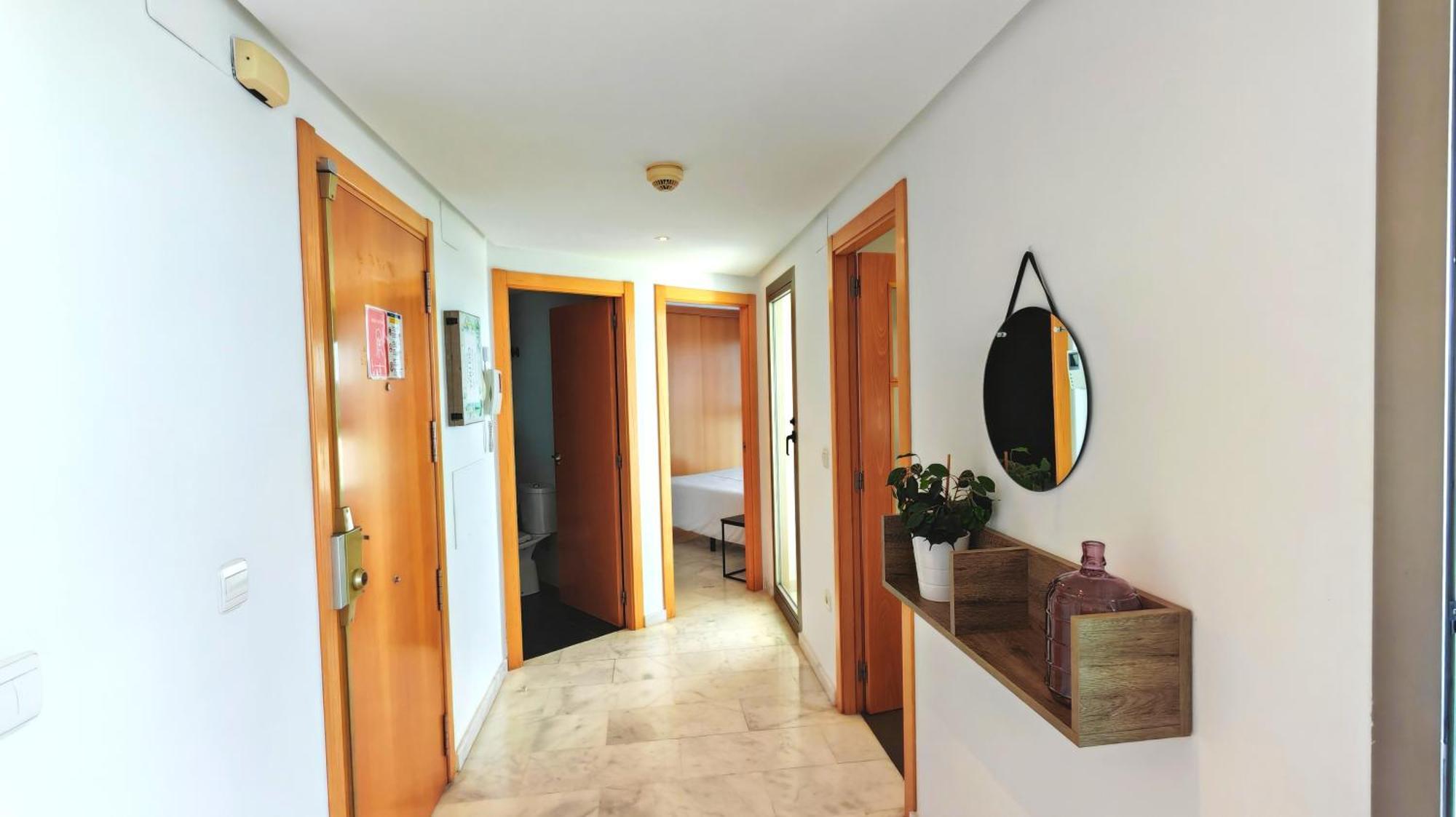 36th Floor - Highrise With Private Terrace & Amazing Sea Views *