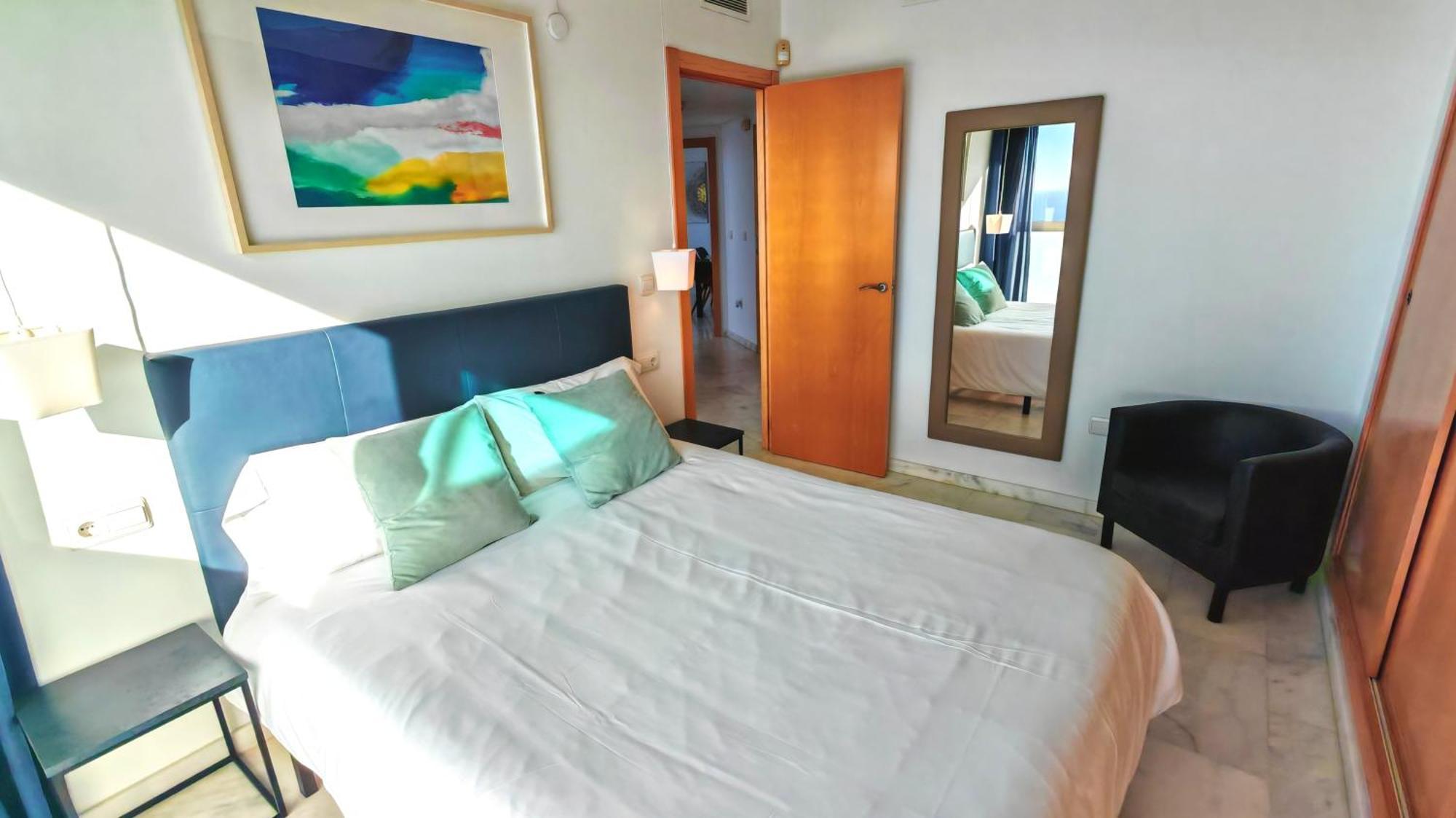 36th Floor - Highrise With Private Terrace & Amazing Sea Views Apartment