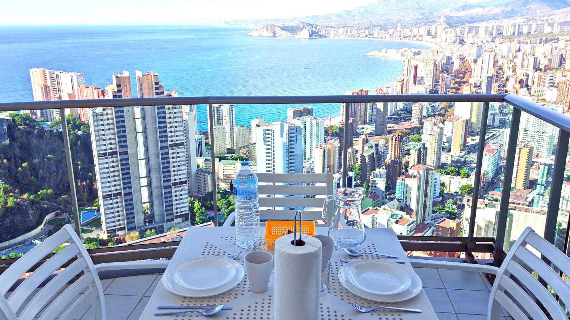 36th Floor - Highrise With Private Terrace & Amazing Sea Views Apartment *